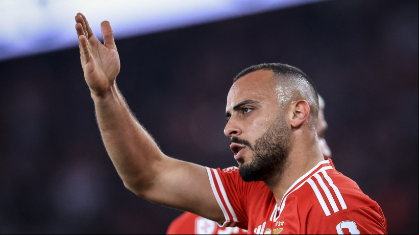 Atacante Arthur Cabral comemora gol no jogo Benfica x Gil Vicente, no Estádio da Luz, pelo Campeonato Português 