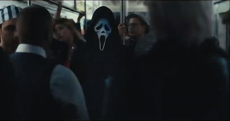 Em Pânico 6, Sam, Tara, Chad e Mindy, os quatro sobreviventes do massacre realizado pelo Ghostface, decidem deixar Woodsboro para trás em busca de um novo começo em Nova York.Mas não demora muito para eles se tornarem alvo de um novo serial killer.