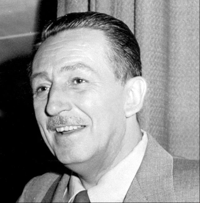 Walt Disney faleceu em 15 de dezembro de 1966, aos 65 anos, devido a complicações de um câncer de pulmão. Sua morte marcou o fim de uma era, mas seu legado continuou vivo.