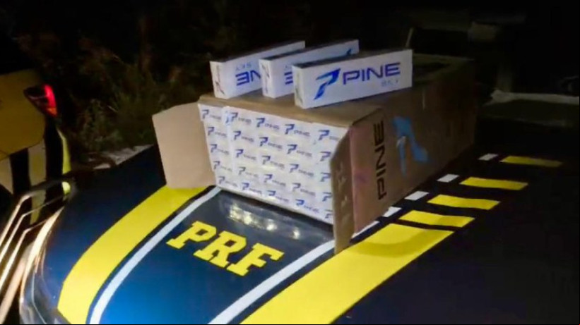 Carreta vinda do Rio Grande do Norte com cigarros ilegais ao Ceará foi interceptada na rodovia CE-040 nesse domingo, 25. A Superintendência Regional da Polícia Federal em Fortaleza (SRPF/CE) será responsável pela contagem dos tabacos contrabandeados