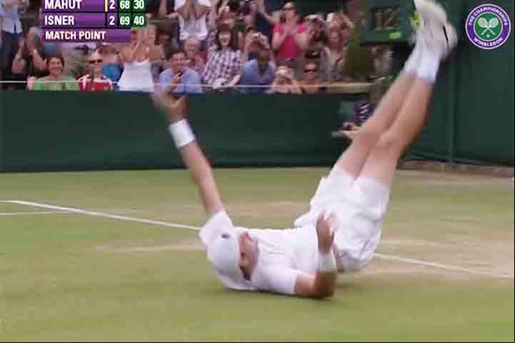No dia seguinte, o esgotado Isner precisou voltar à quadra para a segunda rodada e acabou facilmente derrotado pelo holandês Thiemo de Bakker por 3 sets a 0 (6/0, 6/3 e 6/2), em apenas uma hora e 14 minutos.