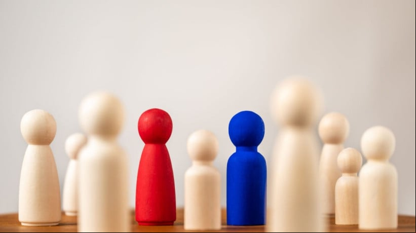 A constelação familiar lida com questões profundas e emocionais (Imagem: Sonja Filitz | Shutterstock) 