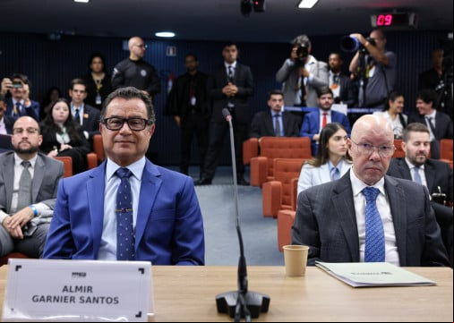 Almir Garnier Santos e DemÃ³stenes Torres